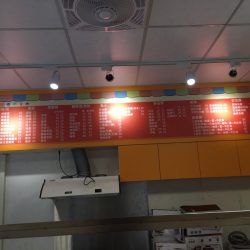 玖陽視覺 早餐店價目表 大圖輸出 貼圖施工